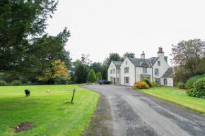 Rossie Ochil House with Hot Tub